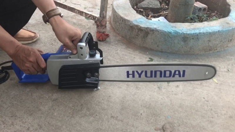 Máy cưa điện Hyundai HCX405 405mm 1500w